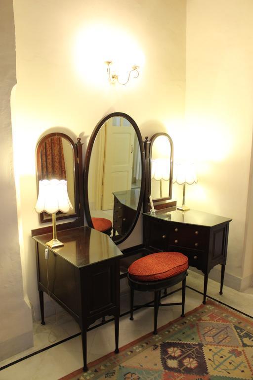 Brijraj Bhawan Palace Hotel コーター エクステリア 写真