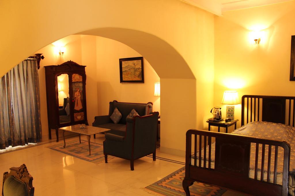 Brijraj Bhawan Palace Hotel コーター エクステリア 写真